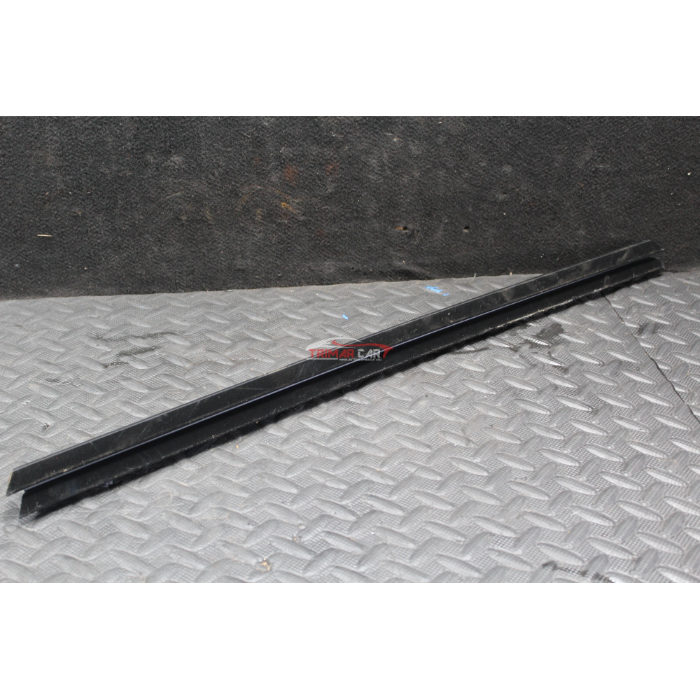 68103096AC RASCHIAVETRO INTERNO POSTERIORE DESTRO JEEP CHEROKEE 5 (KL)(2013 >)