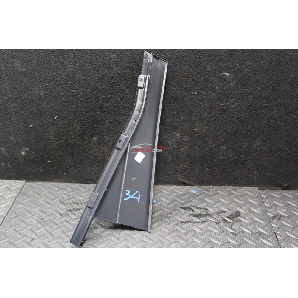 68102578AC MODANATURA SPORTELLO POSTERIORE DESTRO LAT POST JEEP CHEROKEE 5 (KL)(2013 >)