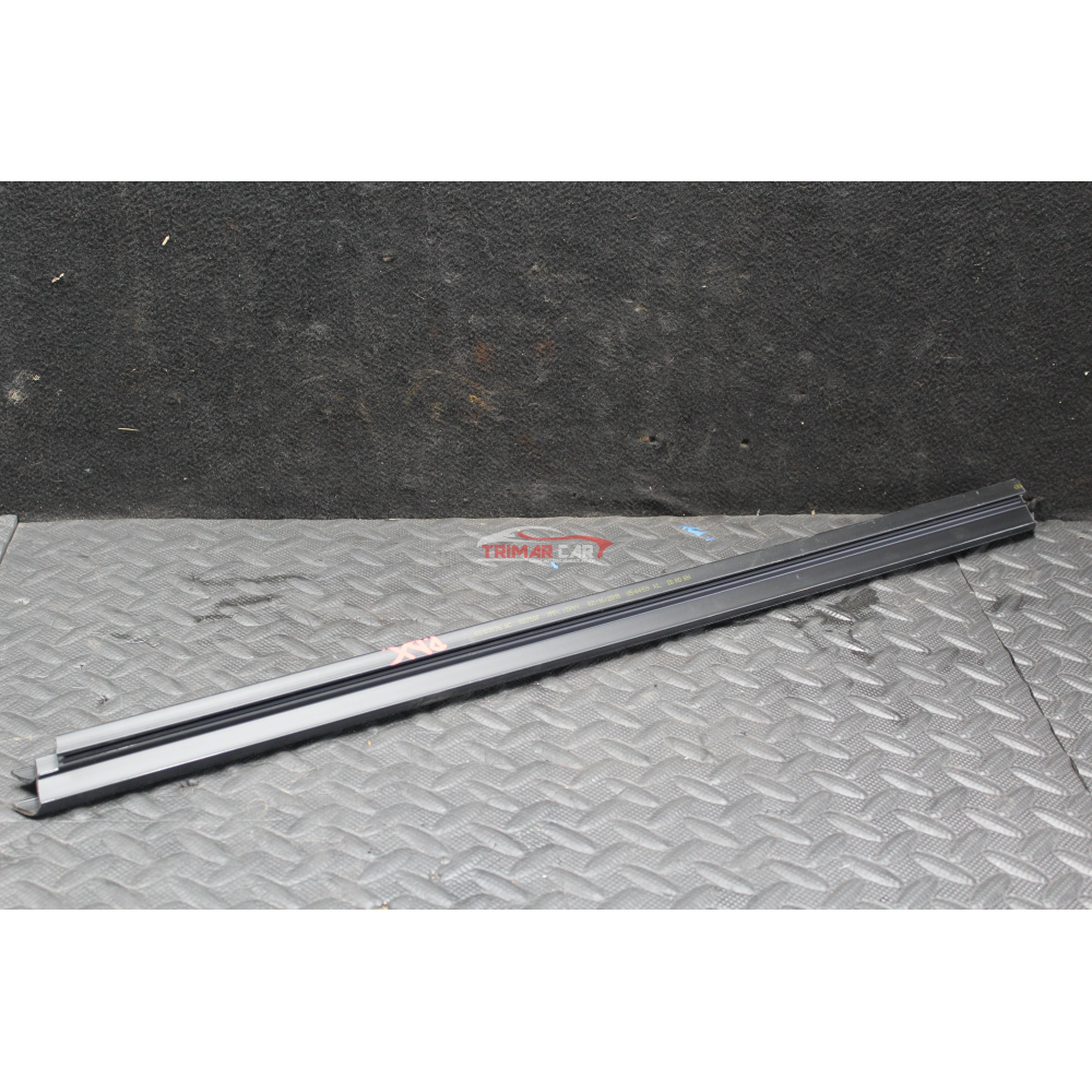 68103096AC RASCHIAVETRO INTERNO POSTERIORE DESTRO JEEP CHEROKEE 5 (KL)(2013 >)