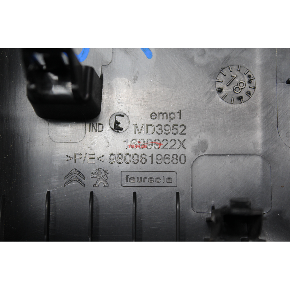 9809619680 COPERCHIO COVER CERNIERA SEDILE ANTERIORE SINISTRO PEUGEOT 3008 SUV (2016 >) 2.0 BlueHDi 180 177CV 130KW AH01 // EHZ