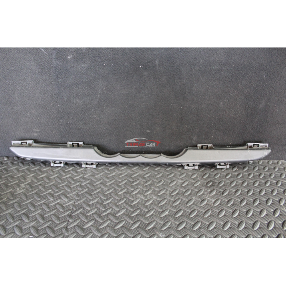 8V5853037 COPERTURA GRIGLIA RADIATORE AUDI A3 CABRIOLET (8V7,8VE)(2013 >) 2.0 TDI 150CV 110KW CRLB