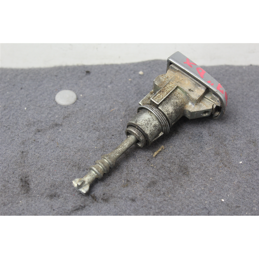 CILINDRETTO MANIGLIA ESTERNA ANTERIORE DESTRA TOYOTA YARIS 2 (2005-2011)