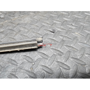 9801006880 RASCHIAVETRO ESTERNO ANTERIORE DESTRO CITROEN C4 CACTUS (2014 >)