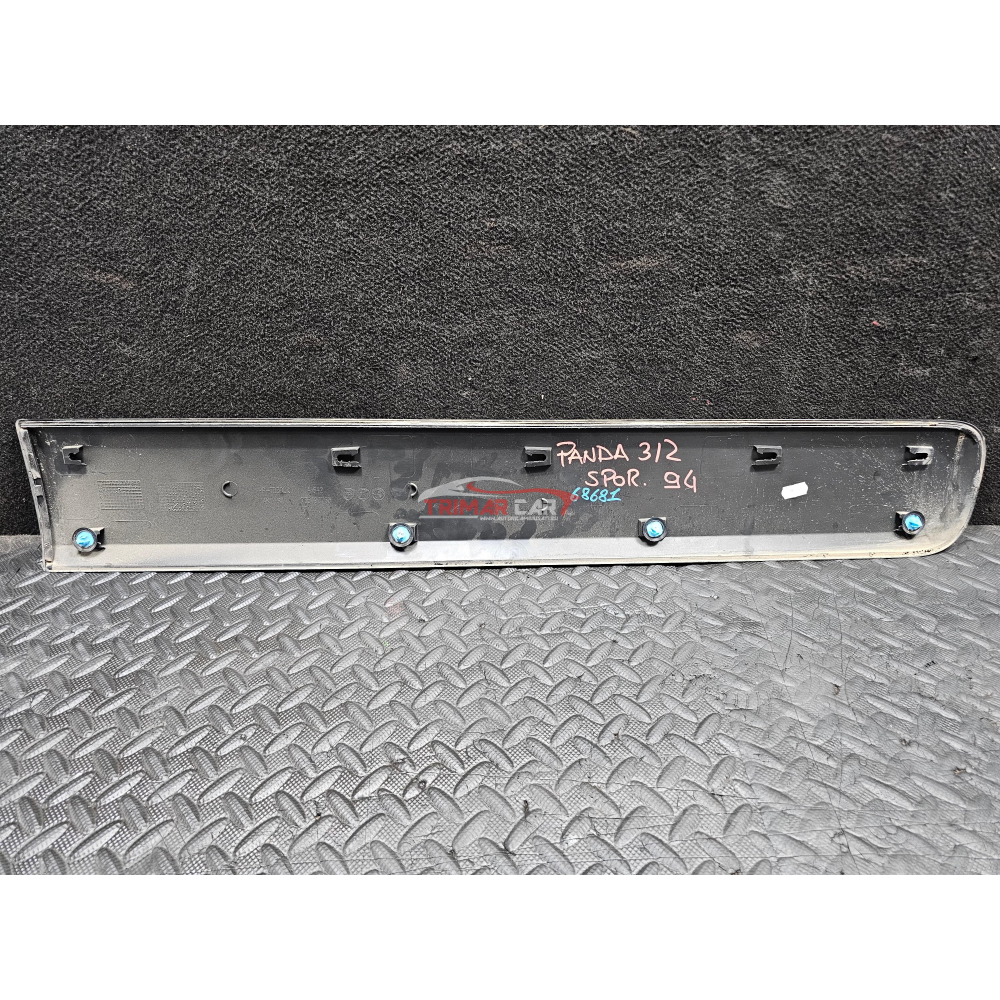 735490763 FASCIONE PROTEZIONE PORTA ANTERIORE SINISTRA FIAT PANDA 3 (312,319)(2012 >)