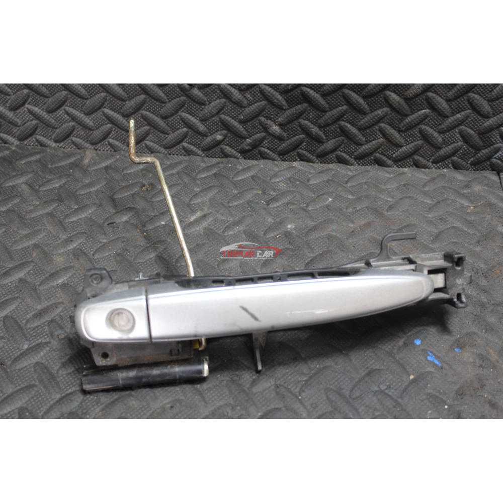 6921128070B0 MANIGLIA ESTERNA ANTERIORE SINISTRA TOYOTA LAND CRUISER 300 (J12)(2002-2009) 3.0 D-4D 4WD 163CV 120CV COD MOT; 1KDFTV