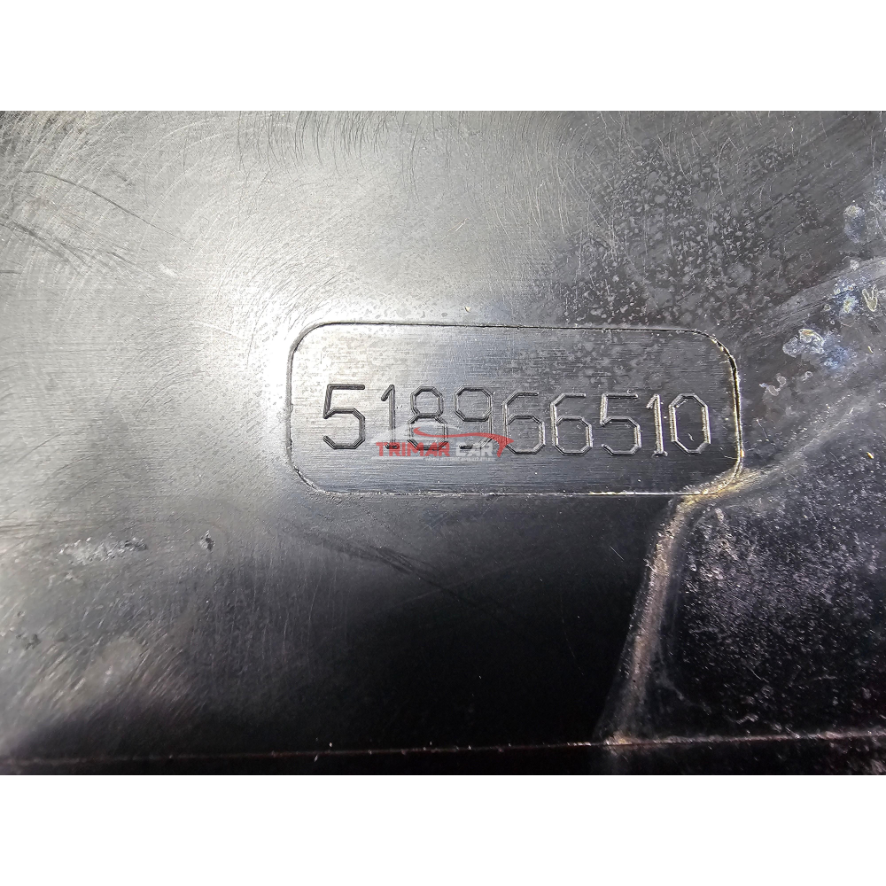 51896651 ALLOGGIO CASSETTA VANO PORTABATTERIA JEEP RENEGADE (BU)(2014 >)