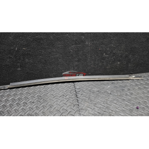 RASCHIAVETRO ESTERNO ANTERIORE SINISTRO CROMATO JEEP CHEROKEE 5 (KL)(2013 >)