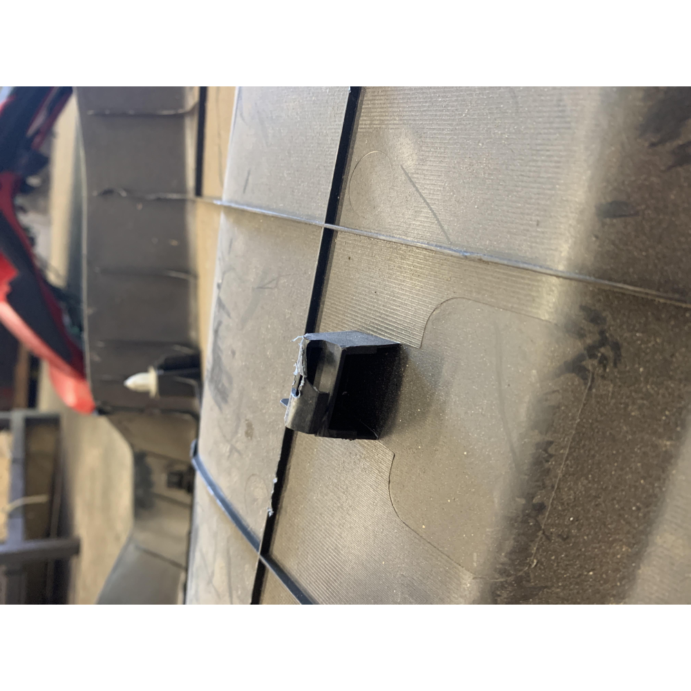 83771-65J0 PANNELLO COFANO BAULE POSTERIORE SUZUKI GRAND VITARA 2 II (JT,TE,TD)(05-15) 1.9 DDIS 129CV 95KW 4X4 F9QB264