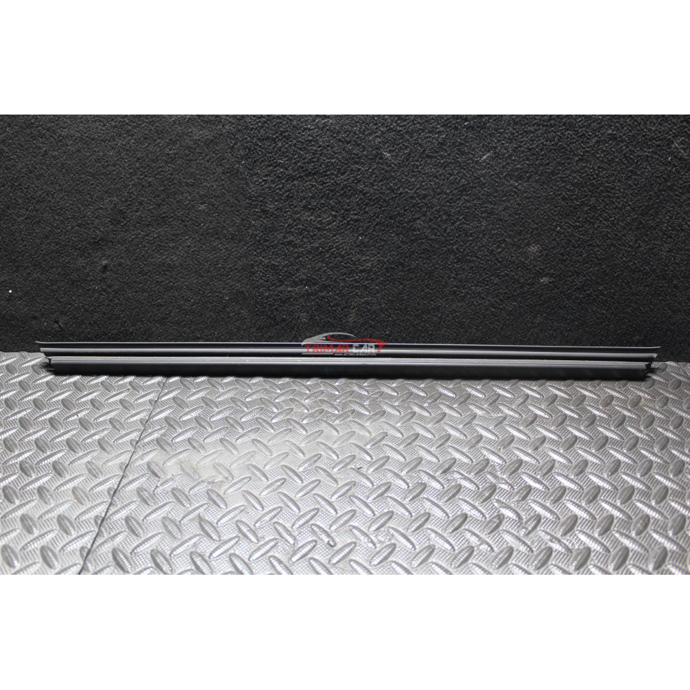 K05076877AC RASCHIAVETRO INTERNO POSTERIORE SINISTRO FIAT FREEMONT (345)(11-16) 2.0 JTD 170CV 939B5000