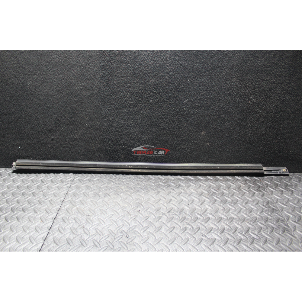 K05076857AD RASCHIAVETRO ESTERNO ANTERIORE SINISTRO FIAT FREEMONT (345)(11-16) 2.0 JTD 170CV 939B5000