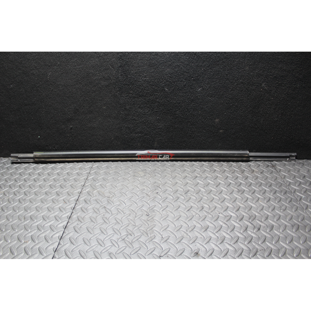 K05076859AC RASCHIAVETRO ESTERNO POSTERIORE SINISTRO FIAT FREEMONT (345)(11-16) 2.0 JTD 170CV 939B5000