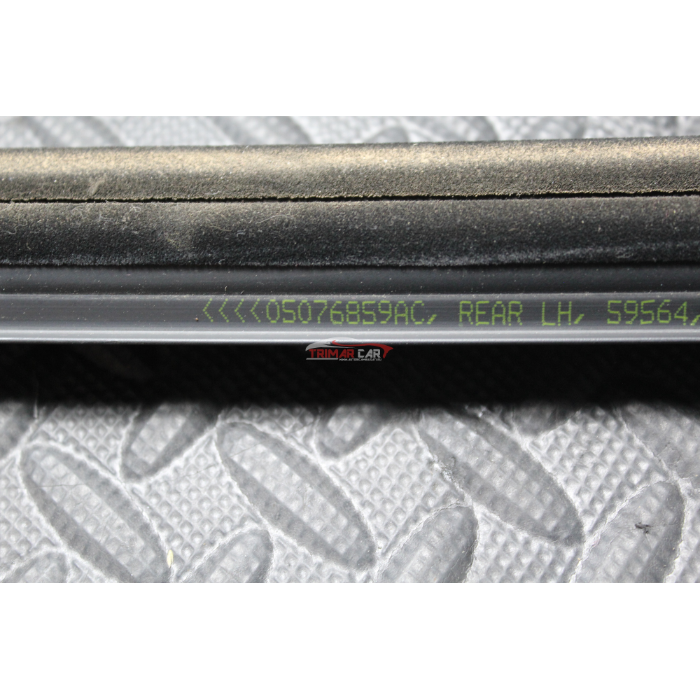 K05076859AC RASCHIAVETRO ESTERNO POSTERIORE SINISTRO FIAT FREEMONT (345)(11-16) 2.0 JTD 170CV 939B5000