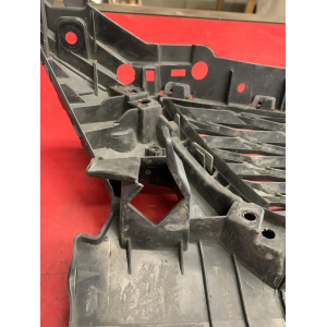 5F0853654E MASCHERINA GRIGLIA ANTERIORE SEAT LEON (5F1)(2012 >) *2 TENUTE KO