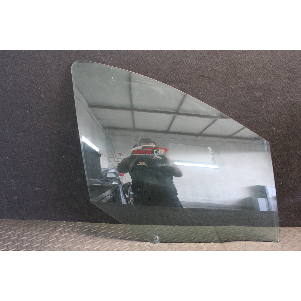 9202K5 VETRO SCENDENTE PORTA ANTERIORE DESTRA PEUGEOT 308 (4A,4C)(2007-2013) 1.6 HDI 92CV 68KW 9HP