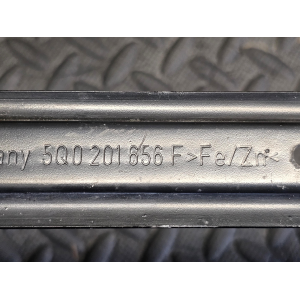 5Q0201656F STAFFA SERBATOIO VW GOLF 7 VII(5G1)(2012 >) 1.0TSI