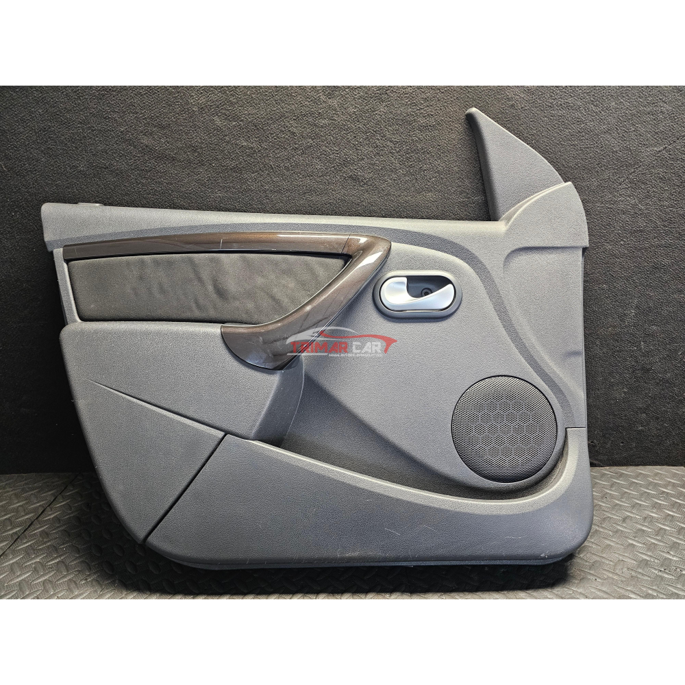 809018004R PANNELLO PORTA ANTERIORE SINISTRA DACIA DUSTER (2011) 1.5 DCI 107CV 79KW K9K896