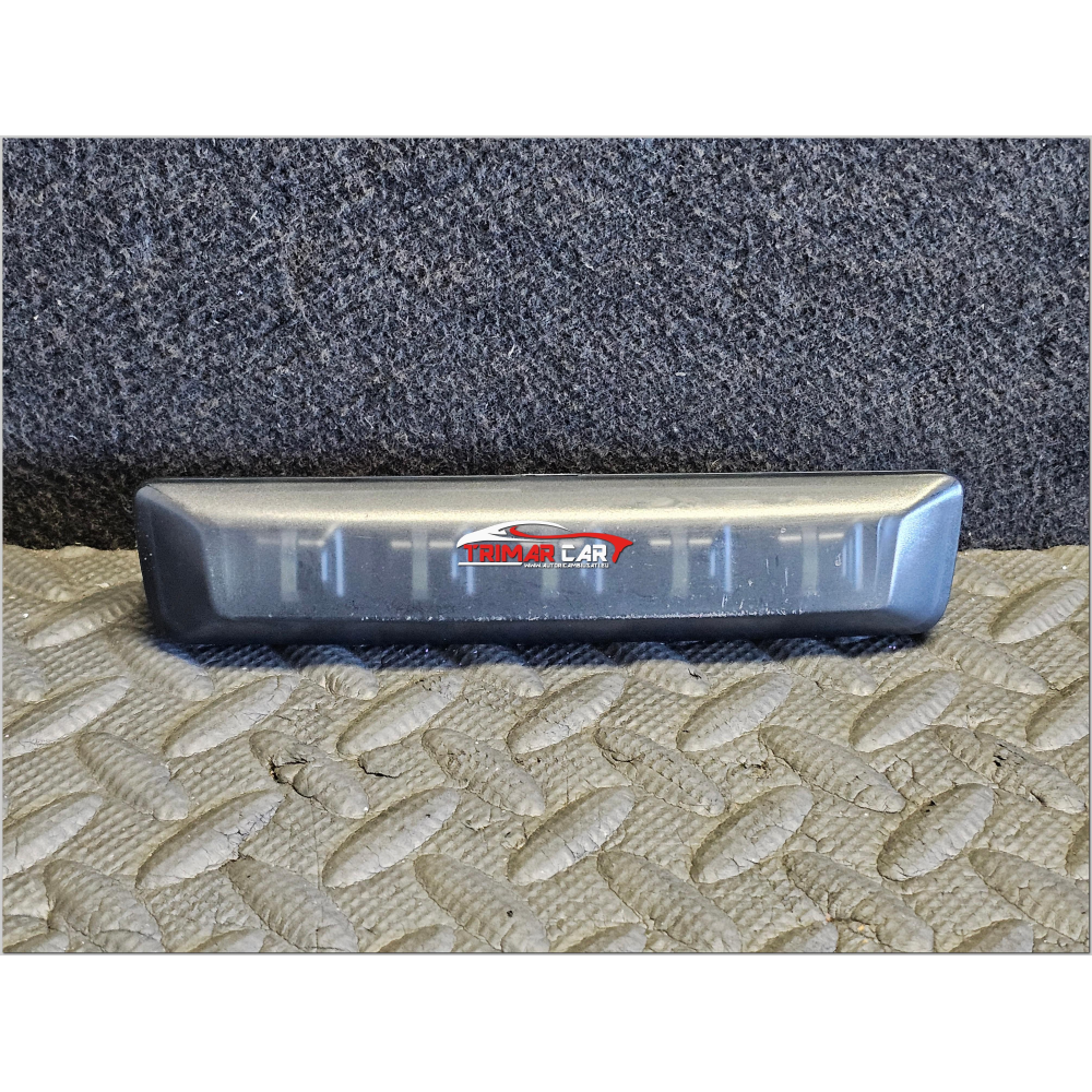 6RN09TRMAA LUCE LED CRUSCOTTO CENTRALE 13.5V 3W TAYIH JEEP WRANGLER 4 IV (JL)(2021 >) 4xe