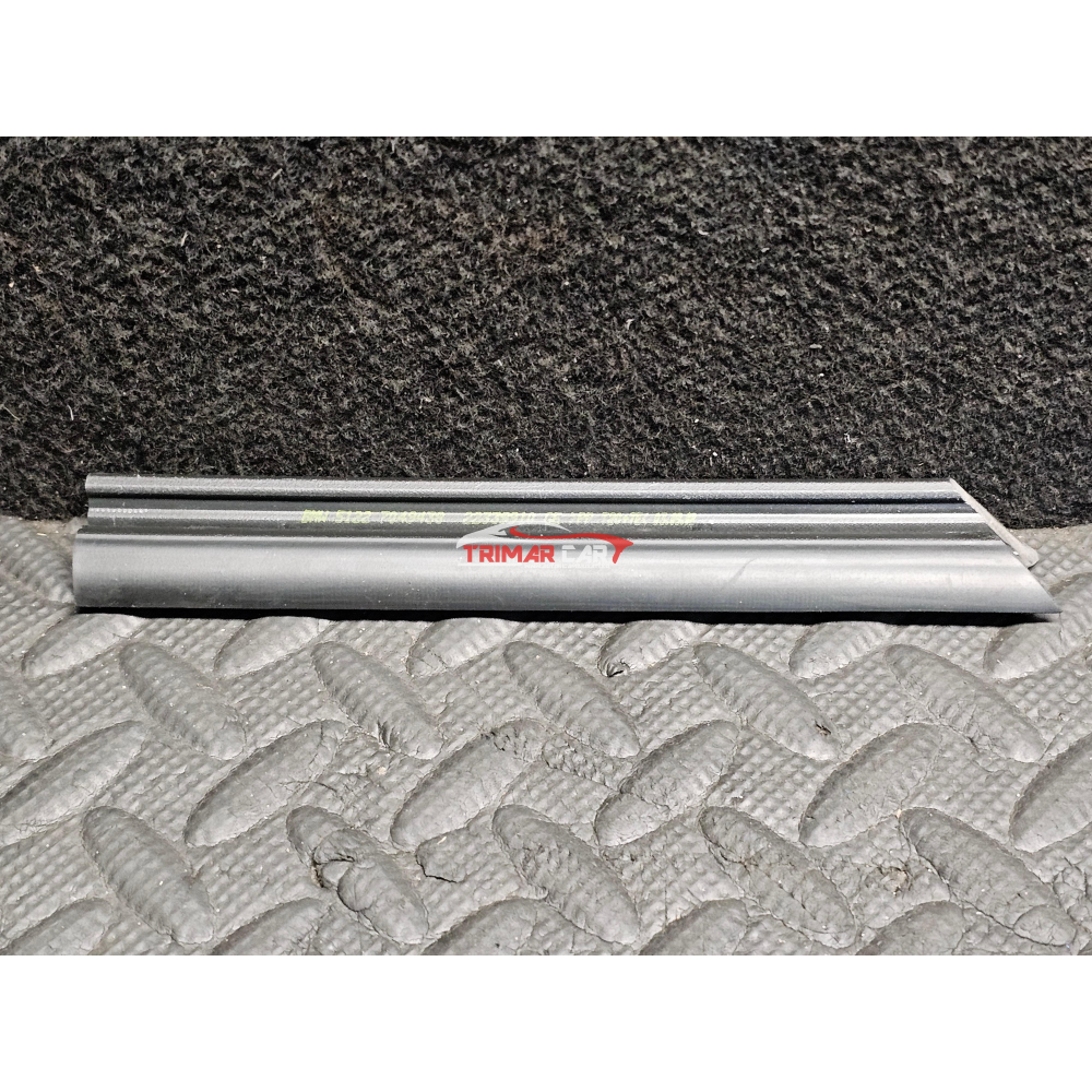 7049438 RASCHIAVETRO INTERNO POSTERIORE DESTRO BMW SERIE 5 (E60)(2001-2010) 3.0 535D 286CV 210KW M57D30 306D5