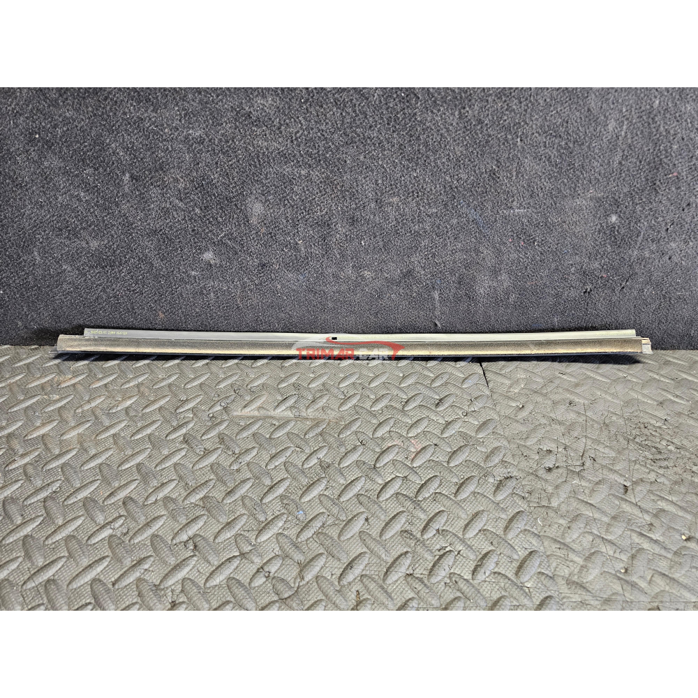 55395268AD RASCHIAVETRO ESTERNO ANTERIORE DESTRO JEEP WRANGLER 3 (JK)(2007-2018) 3.6 V6