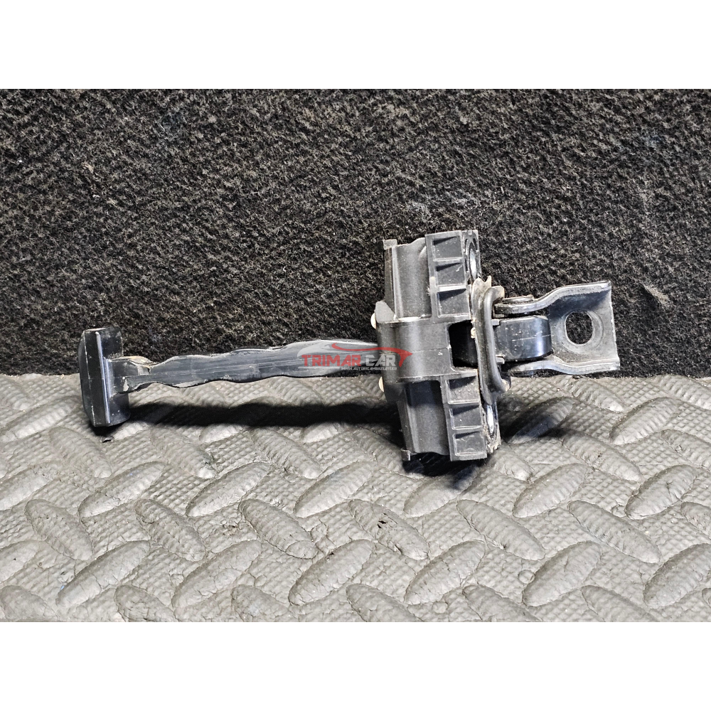 TIRANTE FERMAPORTA POSTERIORE DX DESTRO VOLKSWAGEN T-ROC (A11)(2017 >) 2.0 TDI 4motion 150CV 110KW DTTC