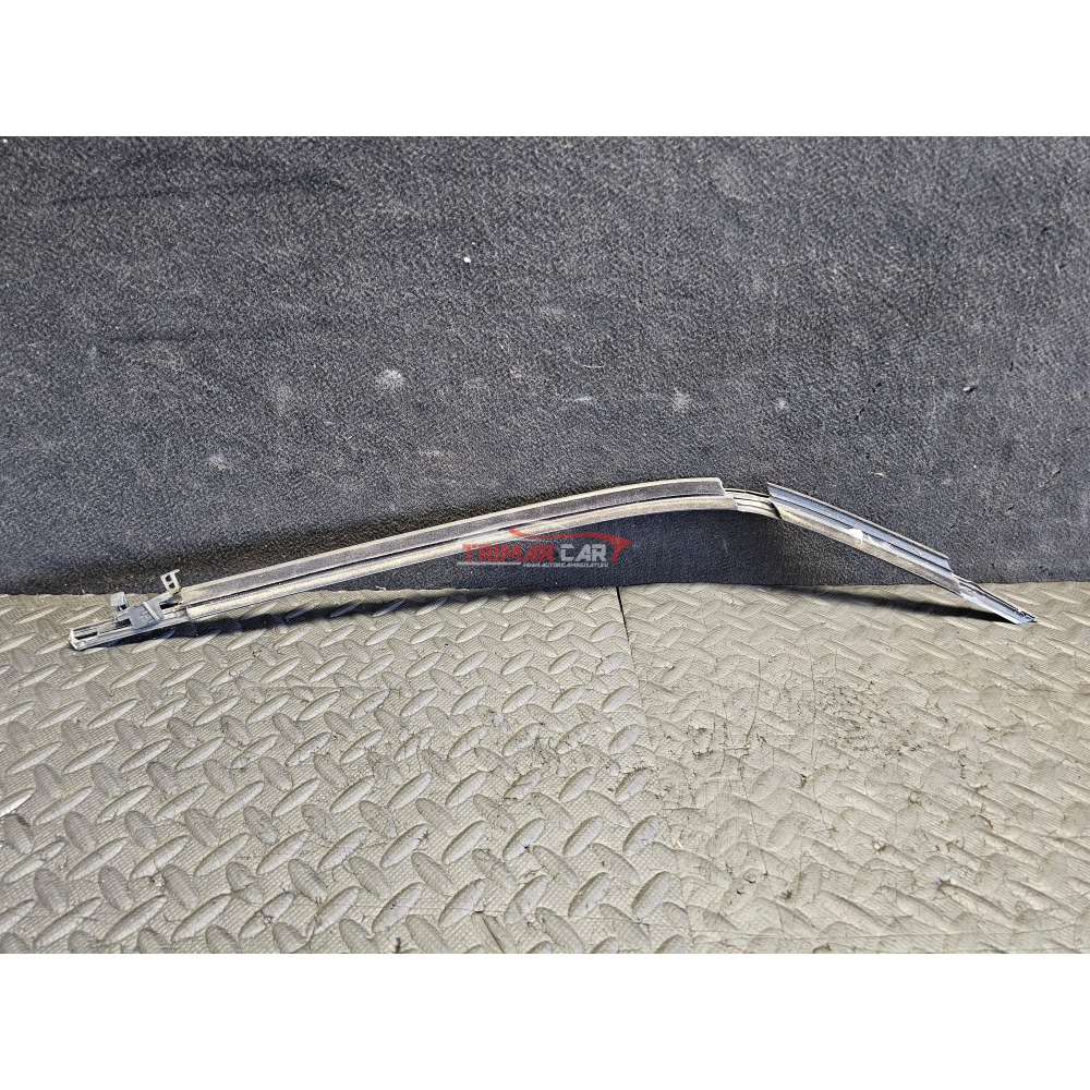 7574010070 RASCHIAVETRO ESTERNO POSTERIORE SINISTRO CROMATO TOYOTA C-HR (2016>)