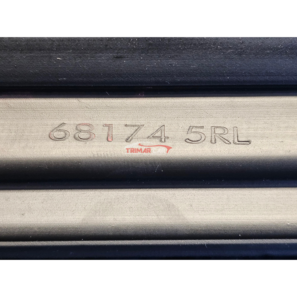 68174F4011 RASCHIAVETRO INTERNO POSTERIORE SINISTRO TOYOTA C-HR (2016>)