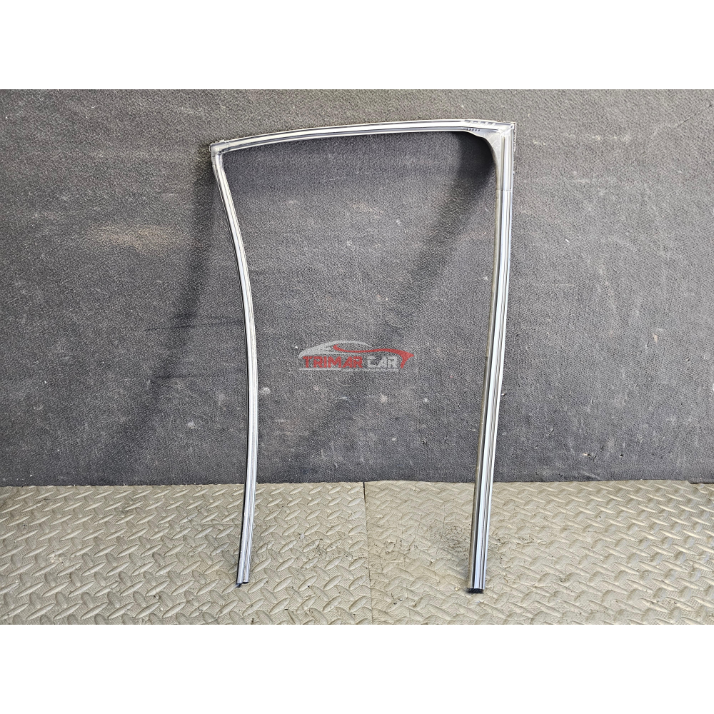 68152-F4010 GUARNIZIONE VETRO POSTERIORE SINISTRO TOYOTA C-HR (2016>) 1.8 HYBRID 2ZR-FXE