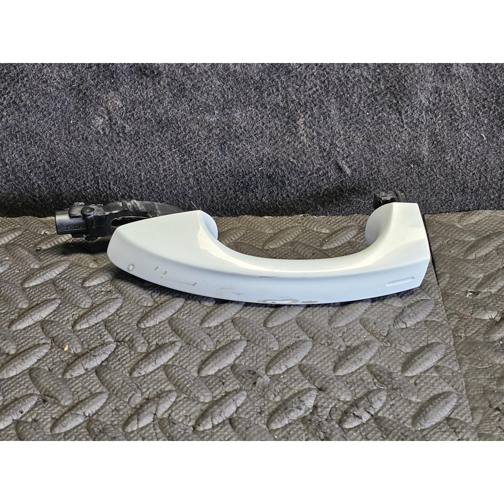 5G0837205R MANIGLIA ESTERNA ANTERIORE SINISTRA VOLKSWAGEN T-ROC (A11)(2017 >) 2.0 TDI 4motion 150CV 110KW DTTC