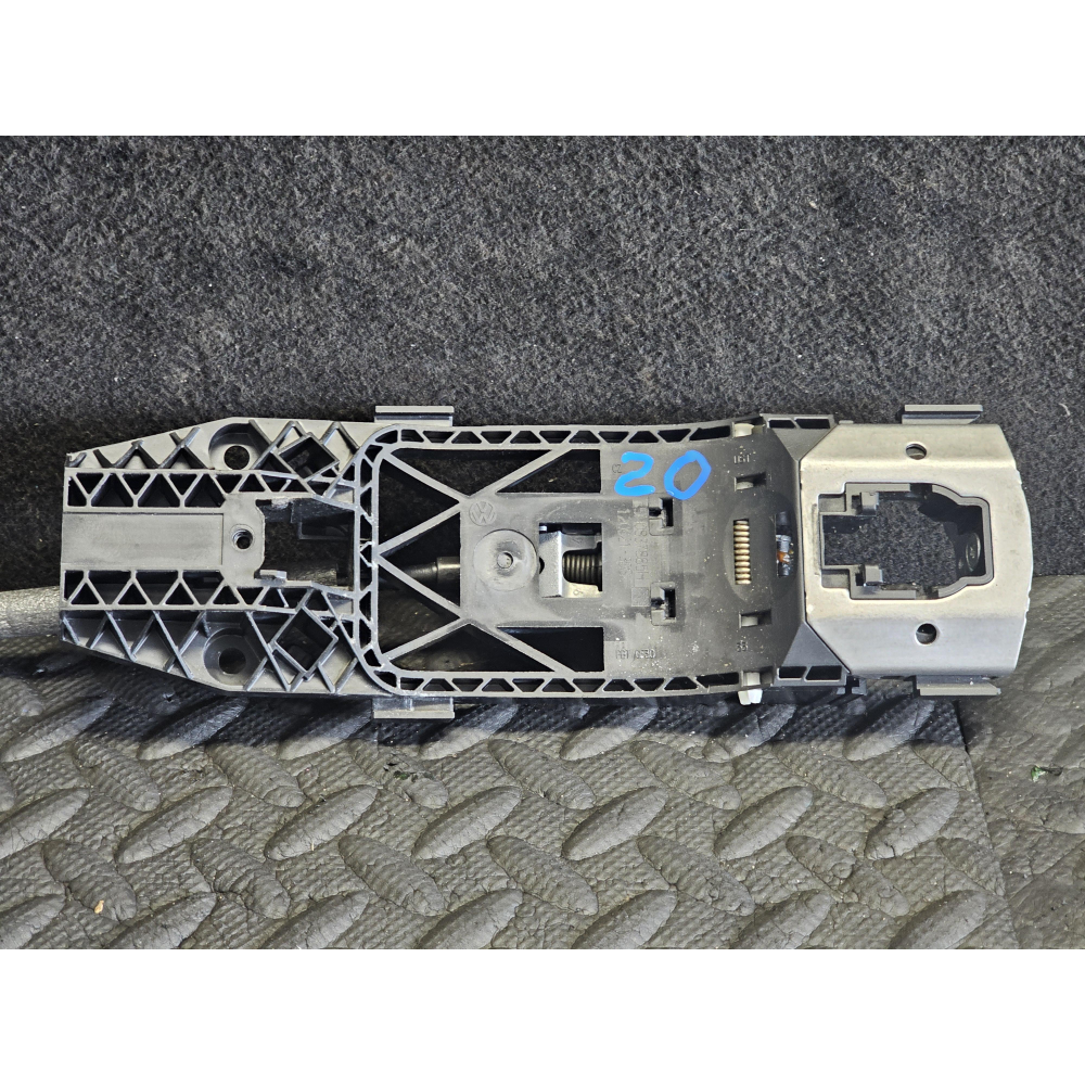 5N0837885H SUPPORTO MANIGLIA ESTERNA ANTERIORE SINISTRA VOLKSWAGEN T-ROC (A11)(2017 >) 2.0 TDI 4motion 150CV 110KW DTTC