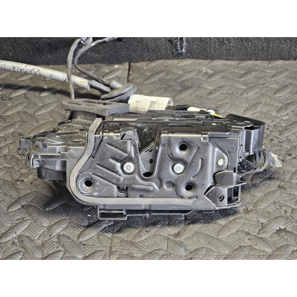 5TB837015C SERRATURA SPORTELLO ANTERIORE SINISTRA 7PIN VOLKSWAGEN T-ROC (A11)(2017>) 2.0 TDI 4motion 150CV 110KW DTTC