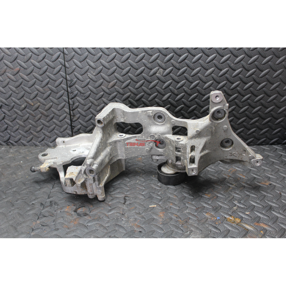 04L903143D SUPPORTO ALTERNATORE VW GOLF 7 VII (2012 >) 1.6 2.0 TDI 150 CV 110 KW DFG