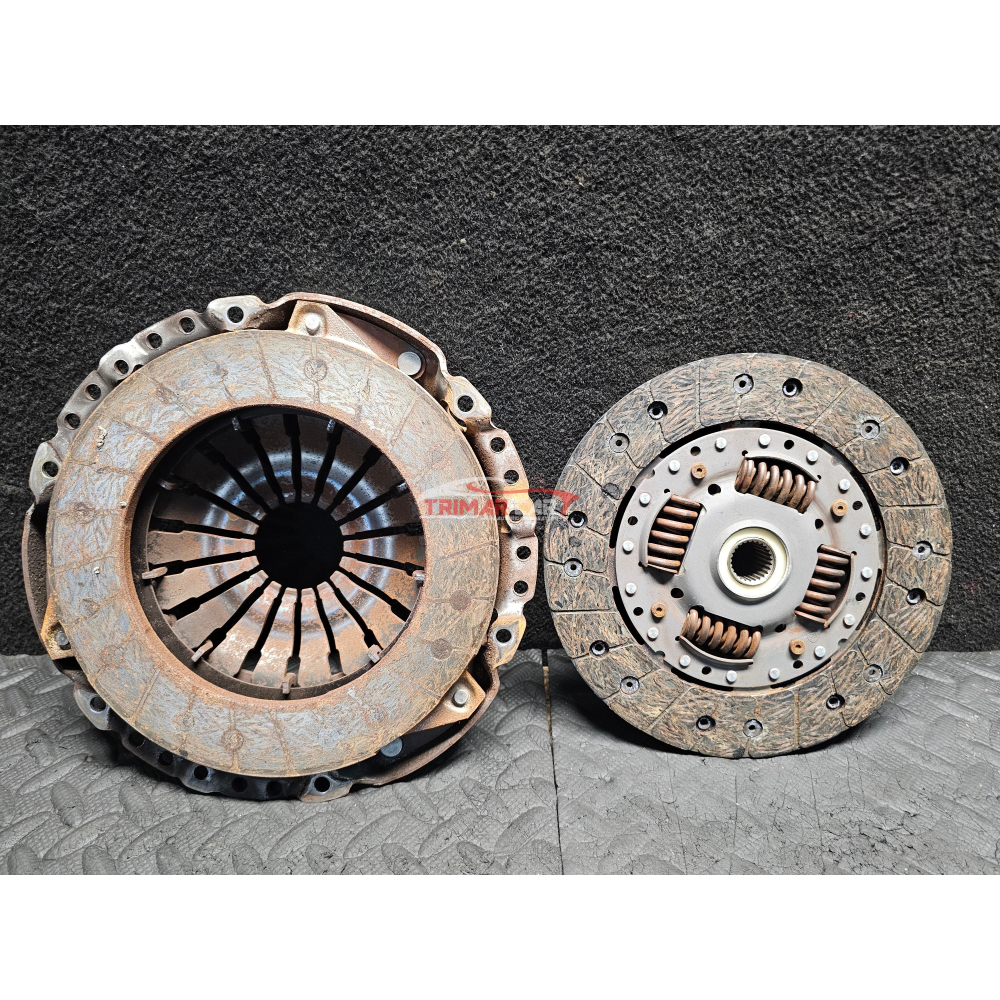 301016758R KIT DISCO FRIZIONE SPINGIDISCO DACIA DUSTER RENAULT CLIO 3 MEGANE III 1.5DCI K9K