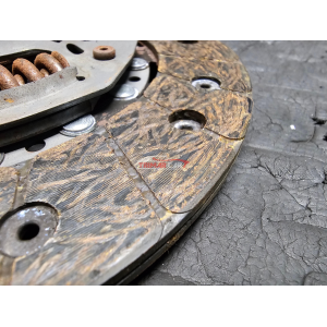 301016758R KIT DISCO FRIZIONE SPINGIDISCO DACIA DUSTER RENAULT CLIO 3 MEGANE III 1.5DCI K9K