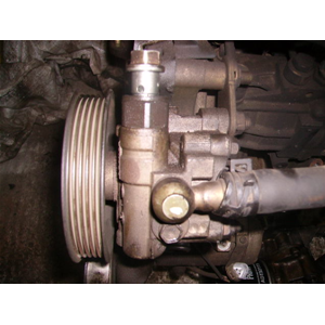 POMPA IDROGUIDA TOYOTA RAV 4 2.0 D4D USATA (4431042090)