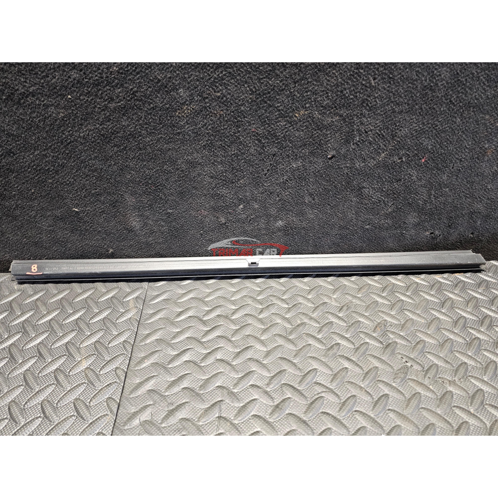 7349639 51337349639 RASCHIAVETRO INTERNO ANTERIORE SINISTRO BMW X1 (F48)(2014>) XDRIVE18D 110KW 150CV B47C20B