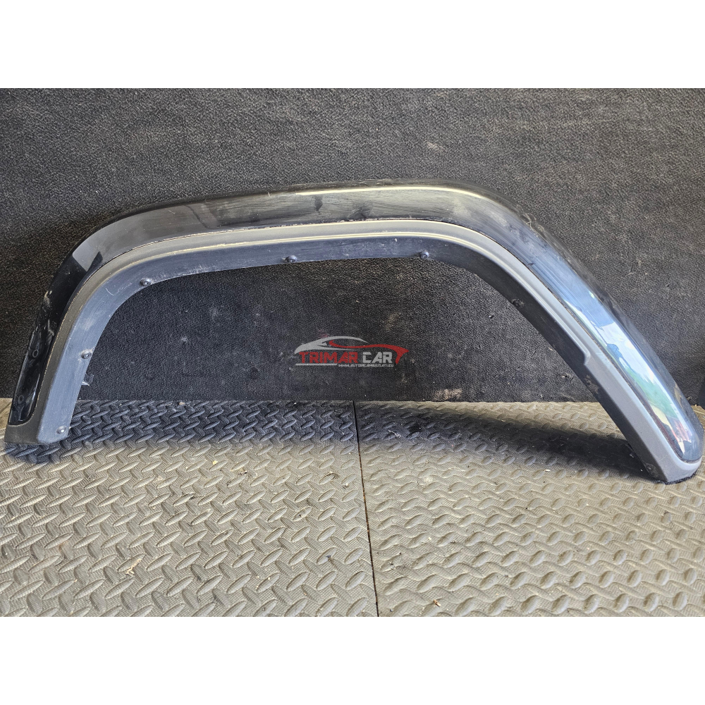 6AD86DX8AG FASCIONE PASSARUOTA POSTERIORE DESTRO JEEP WRANGLER 4 IV (JL)(2022)