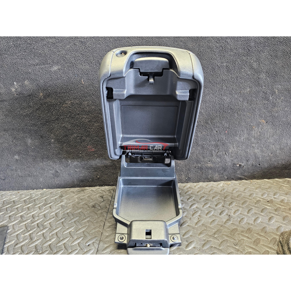 6AC671A3AH BRACCIOLO POGGIABRACCIO PORTAOGGETTI JEEP WRANGLER 4 IV (JL)(2022)