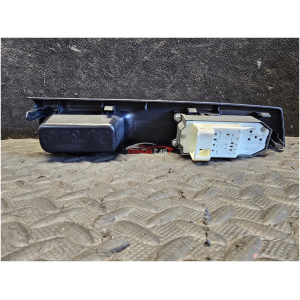 74232-0D330 PULSANTIERA ALZAVETRO ANTERIORE SINISTRA TOYOTA YARIS 3 P13 [11 IN POI] 