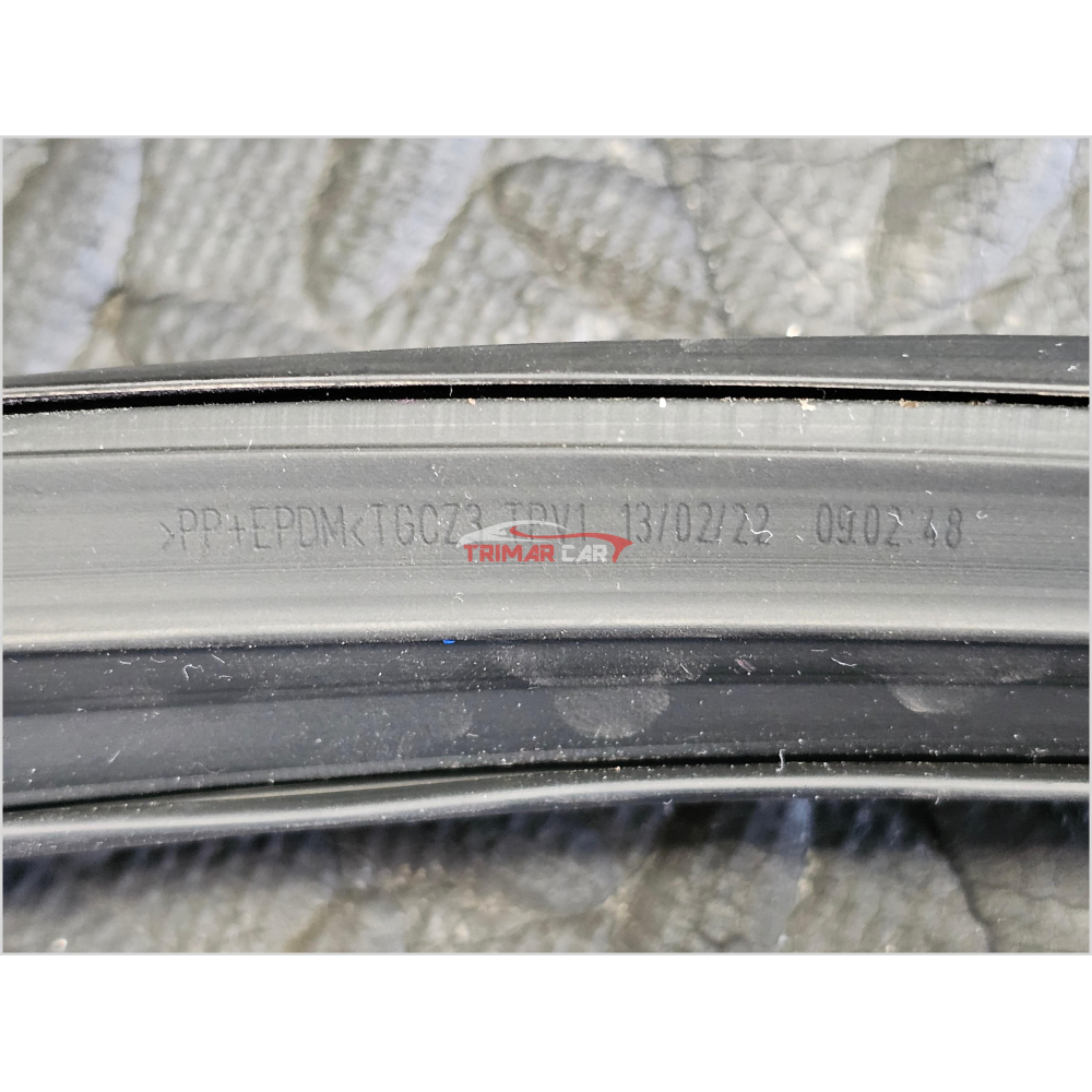 681510D150 GUARNIZIONE VETRO ANTERIORE SINISTRO TOYOTA YARIS 3 III (P13)(2010>)