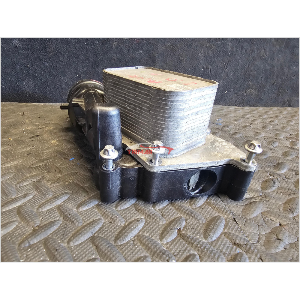 11428585235 SUPPORTO+ SCAMBIATORE CALORE RADIATORE OLIO BMW F45 F46 MINI F54 F55 F56 F57 F60 1.5 2.0i BENZINA