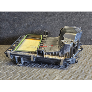 A6540900001 SCATOLA FILTRO ARIA DI ATTENUAZIONE W205 MERCEDES CLASSE E (W213)(2016>) 2.0D 654920