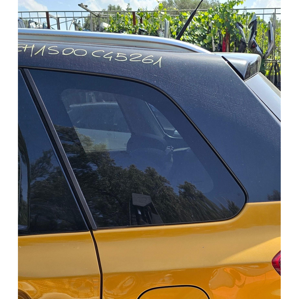 84590-54P01 VETRO CRISTALLO FISSO POSTERIORE SINISTRO SUZUKI VITARA 3 (LY)(2023) 1.5Hybrid AllGrip 4X4 116CV 85KW K15C