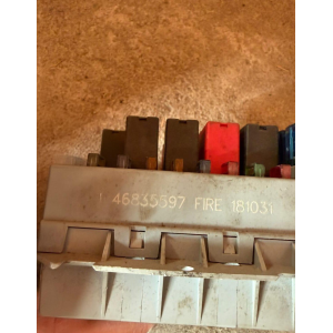 46835597 CENTRALINA PORTAFUSIBILI FIAT PUNTO 2 (188)(1999-2012) 1.2 8V FIRE