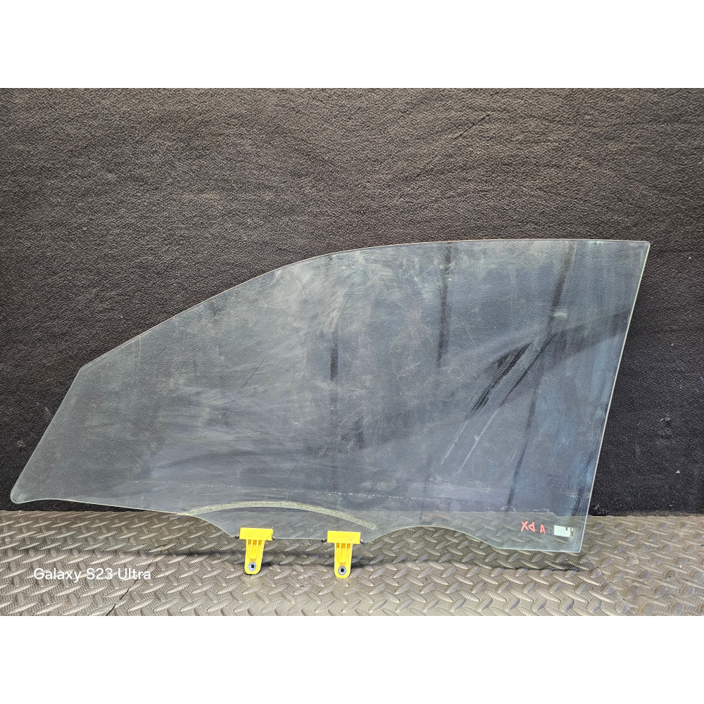 84501-54P03-000 VETRO SCENDENTE PORTA ANTERIORE DESTRA SUZUKI VITARA 3 (LY)(2023)