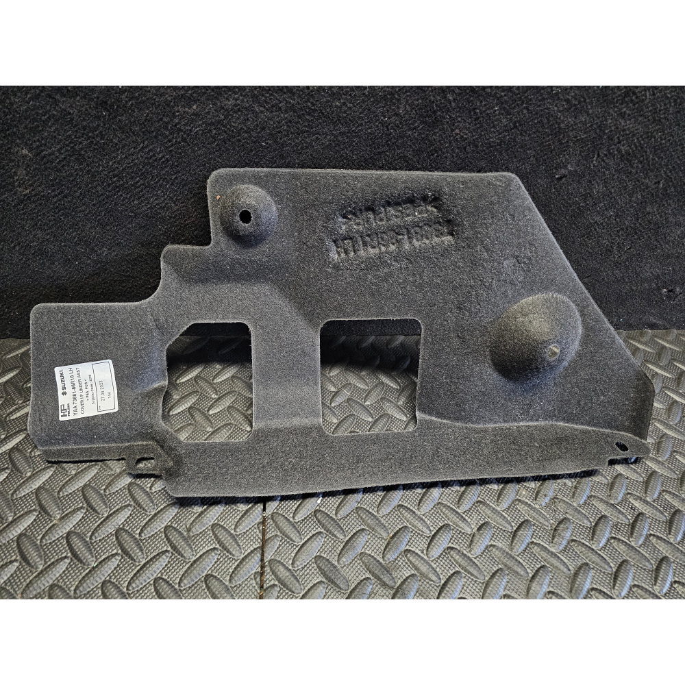 73881-86R10 TAPPETO MOQUETTE CASSETTO VANO PORTAOGGETTI SUZUKI VITARA 3 (LY)(2015>)