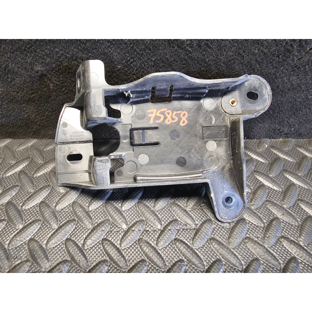 3F501-86R10 STAFFA CENTRALINA SENSORE PUNTO CIECO SUZUKI VITARA 3 (LY)(2015>)