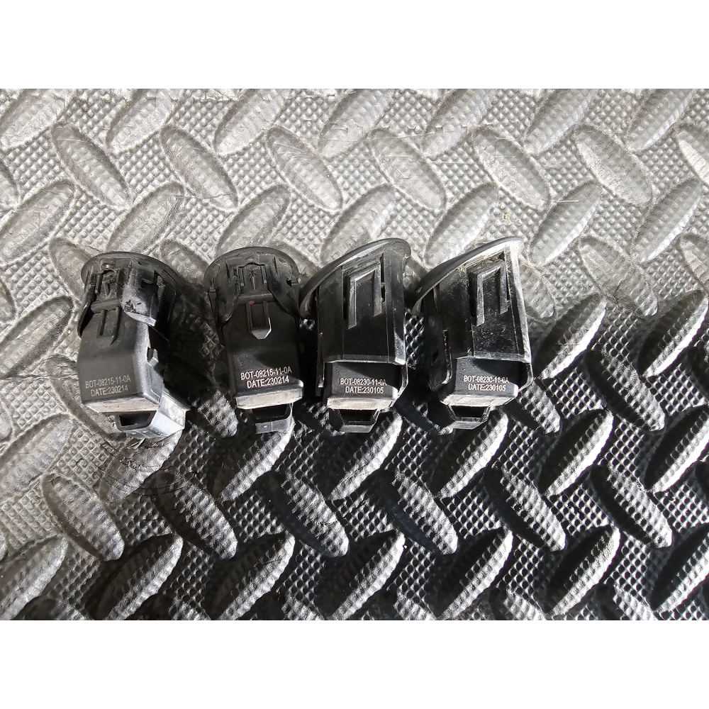 37735-54P01-000 KIT 4 SENSORI PARCHEGGIO ANTERIORI SX4 SUZUKI VITARA 3 (LY)(2015>)