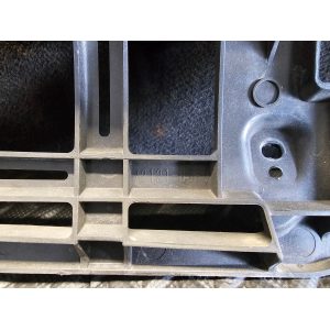 SUPPORTO MASCHERINA GRIGLIA ANTERIORE SUZUKI VITARA 3 (LY)(2015>) 1.5Hybrid AllGrip 4X4 116CV 85KW K15C