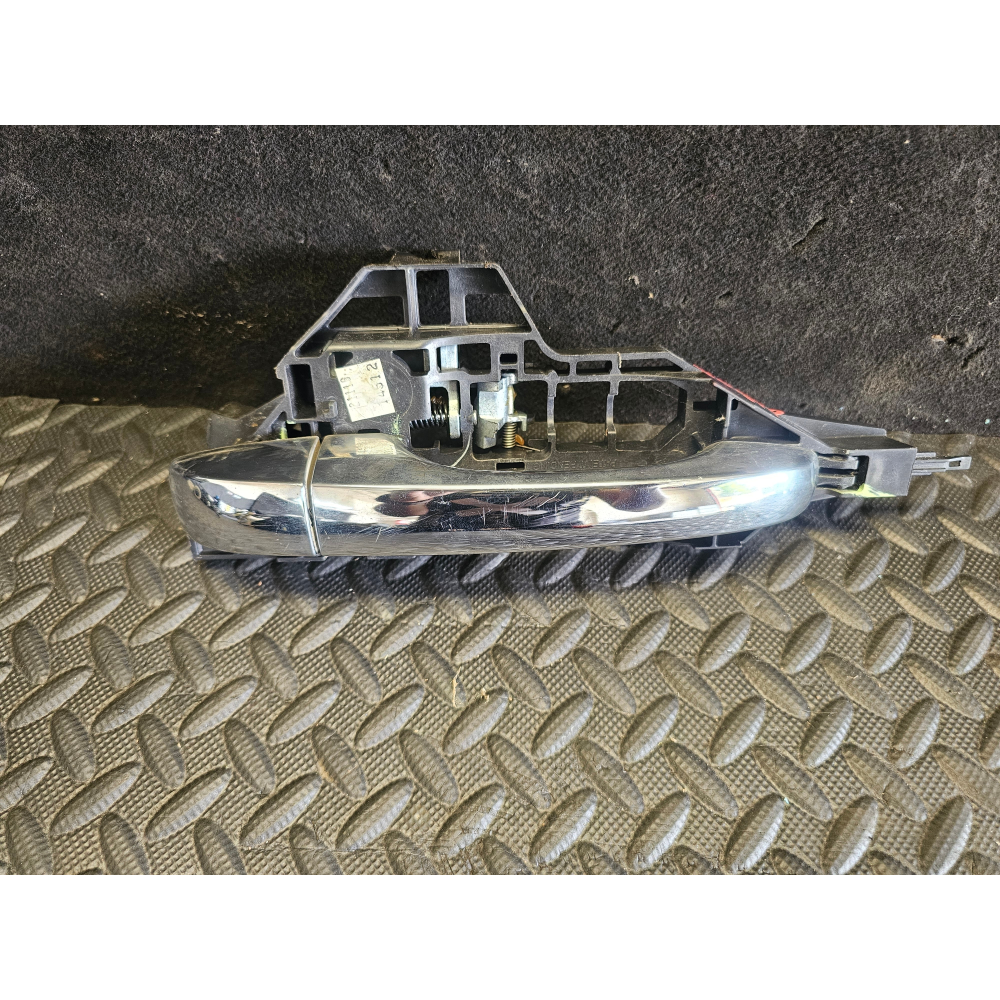 68069319AH MANIGLIA ESTERNA POSTERIORE SINISTRA CROMATA FIAT FREEMONT (345)(11-16)