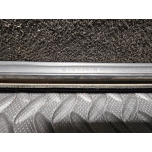 A1567250565 RASCHIAVETRO INTERNO ANTERIORE DESTRO MERCEDES CLASSE GLA (X156)(2013>)